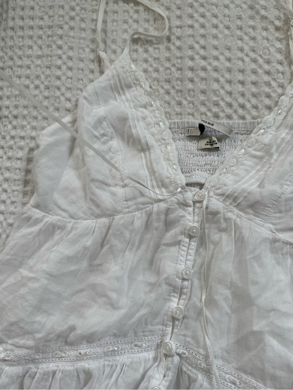 White Lightweight Cotton Spaghetti-Strap Tiered Tank Top - Picture 3 of 4